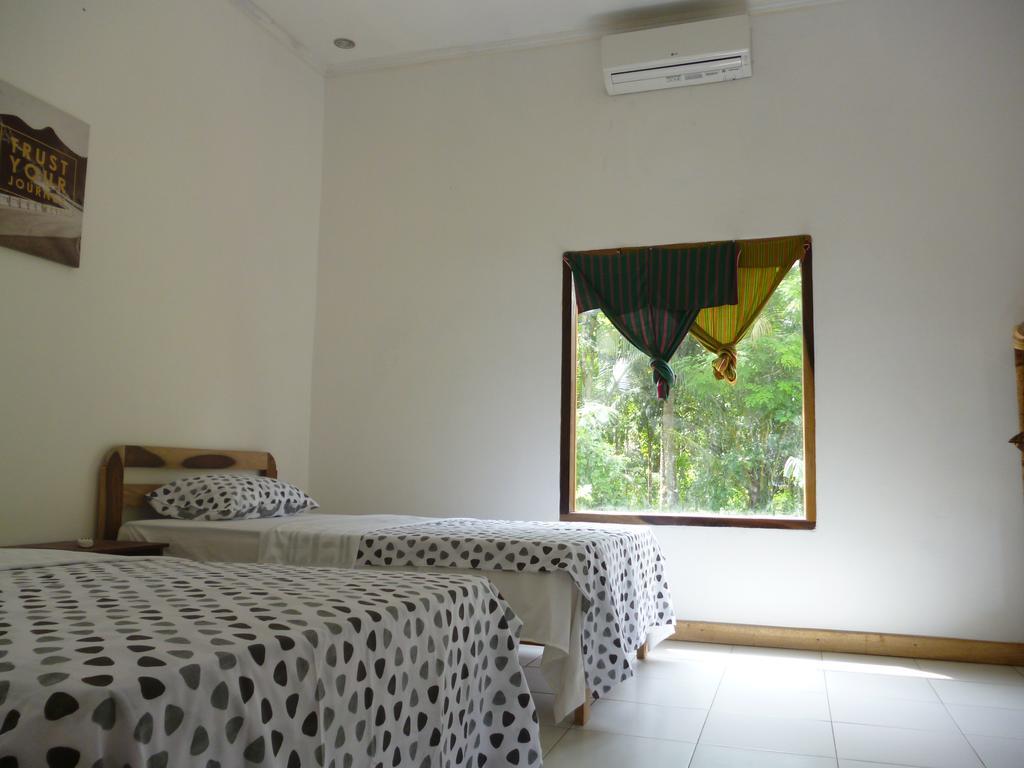 Dewi Garden Guesthouse Kuta  Экстерьер фото
